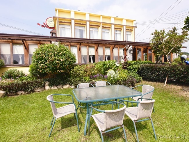 │食。頭份│儷池咖啡屋。自然鄉村童趣餐廳。草坪、餵魚親子近郊首選 │食。頭份│儷池咖啡屋。自然鄉村童趣餐廳。草坪、餵魚親子近郊首選