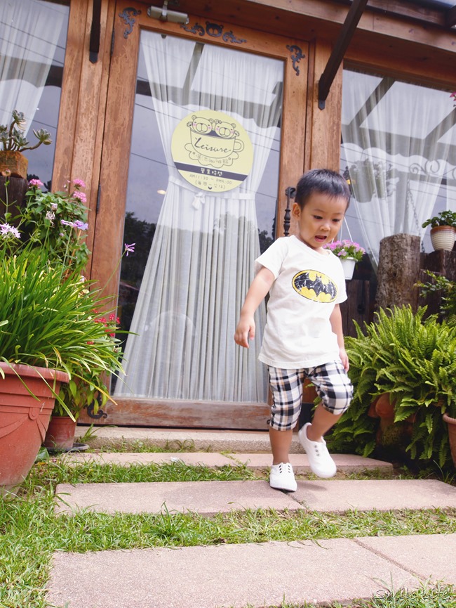 │食。頭份│儷池咖啡屋。自然鄉村童趣餐廳。草坪、餵魚親子近郊首選 │食。頭份│儷池咖啡屋。自然鄉村童趣餐廳。草坪、餵魚親子近郊首選