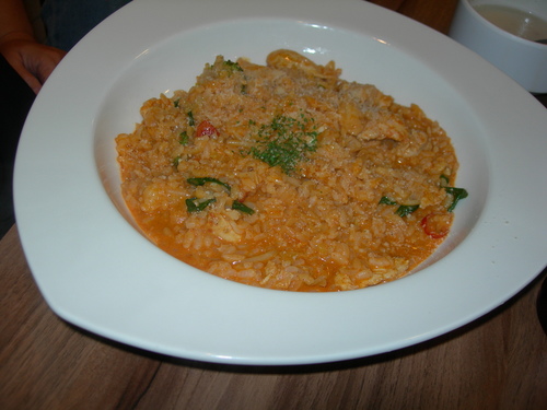 義咪咪義式廚房~味道濃郁又好大一盤而價格平實之義大利麵