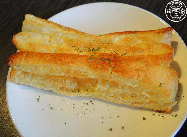 猜咖啡 Guess What：呷飽祙【新北板橋･猜咖啡】店貓與創意美食底家