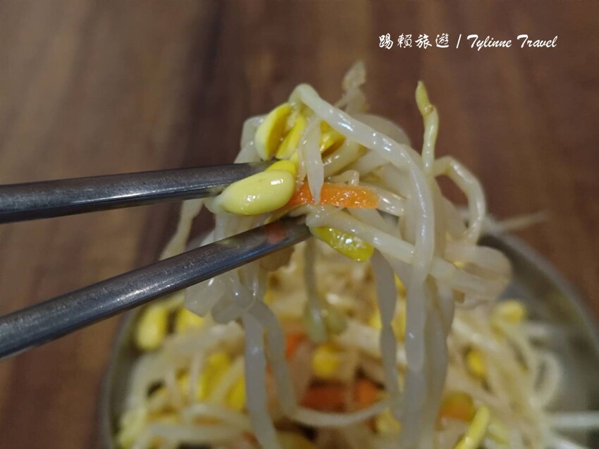 中和韓式美食「明洞韓式料理」在地人激推！石鍋拌飯 銅盤烤肉香氣逼人。