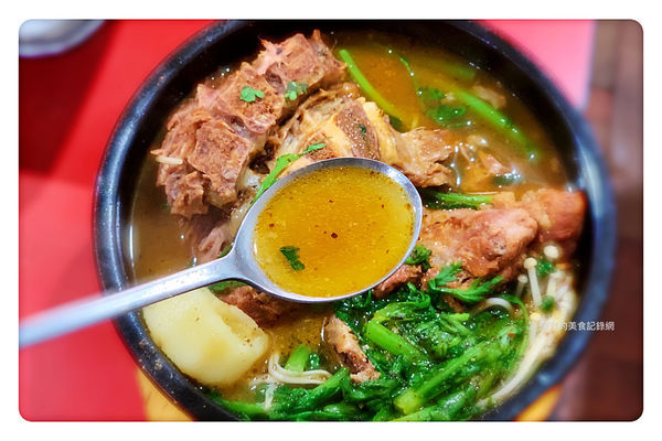 【台北美食】東輝韓食館 ~ 物超所值的韓國烤肉/馬鈴薯豬骨湯❤️全程幫你烤(附菜單) - 捷運行天宮站