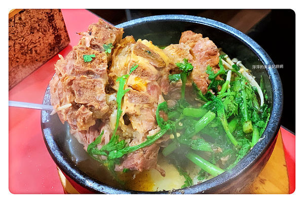 【台北美食】東輝韓食館 ~ 物超所值的韓國烤肉/馬鈴薯豬骨湯❤️全程幫你烤(附菜單) - 捷運行天宮站