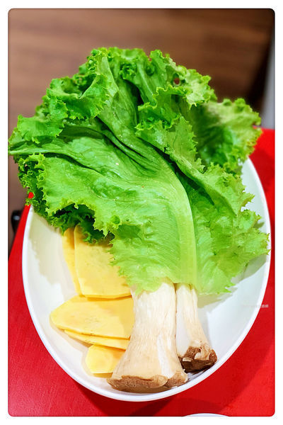 【台北美食】東輝韓食館 ~ 物超所值的韓國烤肉/馬鈴薯豬骨湯❤️全程幫你烤(附菜單) - 捷運行天宮站