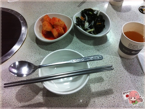 中山區 ❤東輝韓食館❤ 道地韓國味的馬鈴薯豬骨湯。近捷運行天宮站。