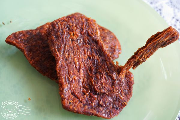 宏國-極品特製豆干：※ 宏國極品特製豆干 ※【星羽是吃貨-台中/宅配】手工新鮮製作，無人工添加及防腐劑素食豆干，單吃涮嘴做料理也好美味~