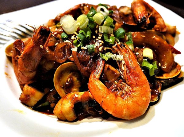 涓豆腐(微風台北車站店):【食 台北】北車微風店 涓豆腐 ,韓式豆腐鍋,韓式料理,無限供應小菜