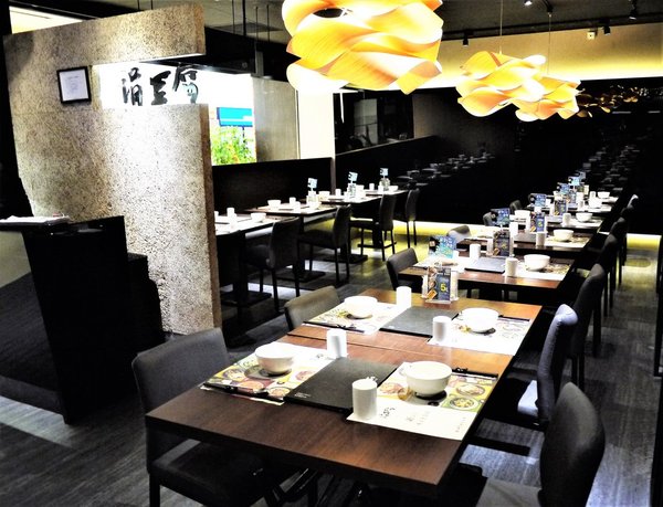 涓豆腐(微風台北車站店):【食 台北】北車微風店 涓豆腐 ,韓式豆腐鍋,韓式料理,無限供應小菜