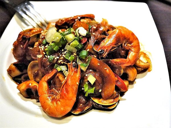 涓豆腐(微風台北車站店):【食 台北】北車微風店 涓豆腐 ,韓式豆腐鍋,韓式料理,無限供應小菜