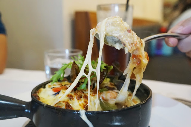 【台中西屯牛排推薦】菲菲花園義式餐廳-海底總匯經典千層麵