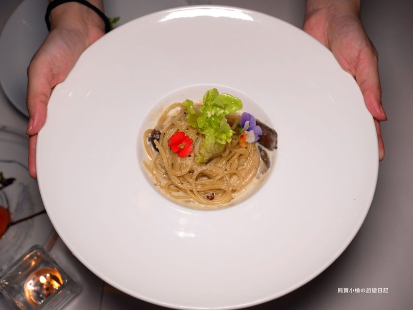 【台中西屯美食】菲菲花園義式餐廳用餐心得分享,台中市政府氣氛聚餐餐廳推薦!台中西屯牛排館當月壽星享生日優惠,內文附詳細菜單價位介紹。 @熊寶小榆の旅遊日記