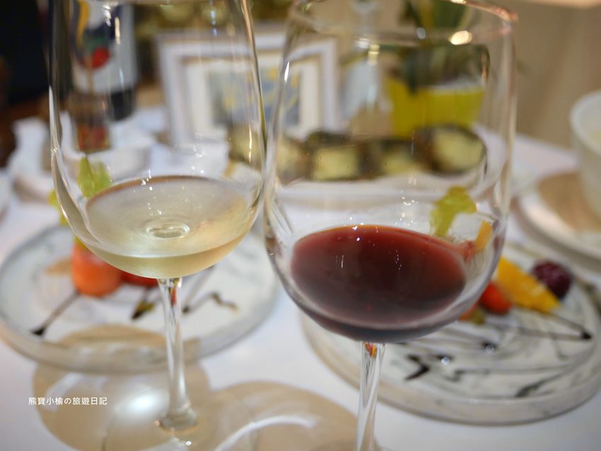 【台中西屯美食】菲菲花園義式餐廳用餐心得分享,台中市政府氣氛聚餐餐廳推薦!台中西屯牛排館當月壽星享生日優惠,內文附詳細菜單價位介紹。 @熊寶小榆の旅遊日記