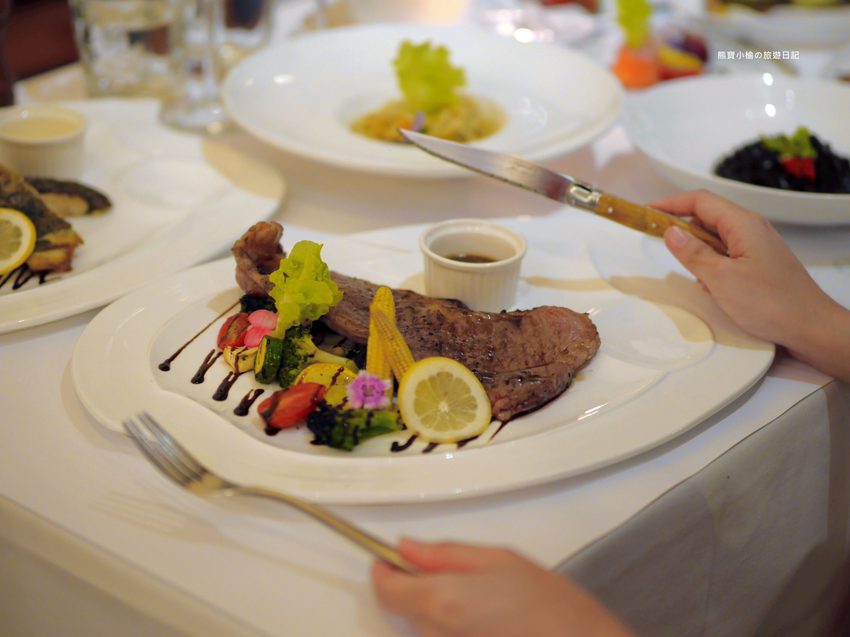 【台中西屯美食】菲菲花園義式餐廳用餐心得分享,台中市政府氣氛聚餐餐廳推薦!台中西屯牛排館當月壽星享生日優惠,內文附詳細菜單價位介紹。 @熊寶小榆の旅遊日記