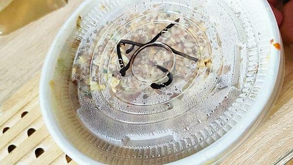 不要買錯,叉燒炒飯才是最厲害的啦~!中午用餐時間常常大排長龍的爆人氣店家,店內的叉燒炒飯絕對是必點必