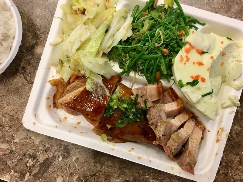 【板橋｜江子翠站】福記燒臘便當＿網路好評不斷呼聲最高的板橋燒臘店＿晚來就吃不到的「鴨腿飯」