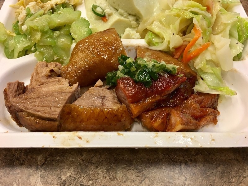 【板橋｜江子翠站】福記燒臘便當＿網路好評不斷呼聲最高的板橋燒臘店＿晚來就吃不到的「鴨腿飯」