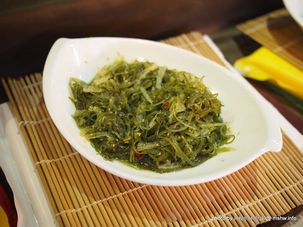 食觀天下複合式餐廳：【食記】彰化食觀天下複合式餐廳@員林 : 食材新鮮,種類多元的海鮮百匯自助餐,算是對得起價格吧!