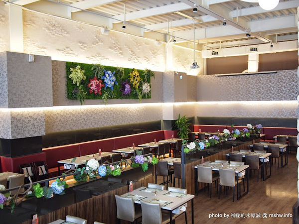 食觀天下複合式餐廳：【食記】彰化食觀天下複合式餐廳@員林 : 食材新鮮,種類多元的海鮮百匯自助餐,算是對得起價格吧!