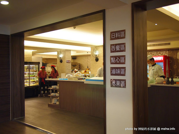 食觀天下複合式餐廳：【食記】彰化食觀天下複合式餐廳@員林 : 食材新鮮,種類多元的海鮮百匯自助餐,算是對得起價格吧!