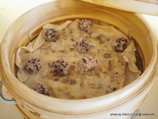 食觀天下複合式餐廳：【食記】彰化食觀天下複合式餐廳@員林 : 食材新鮮,種類多元的海鮮百匯自助餐,算是對得起價格吧!