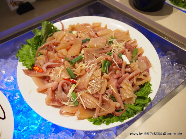 食觀天下複合式餐廳：【食記】彰化食觀天下複合式餐廳@員林 : 食材新鮮,種類多元的海鮮百匯自助餐,算是對得起價格吧!