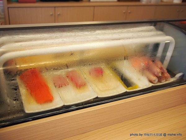 松屋丼飯專賣：【食記】台中松屋丼日式蓋飯.刺身.烏龍麵@西屯 : 隱藏主廚的新據點,水準還不錯的平價日式蓋飯