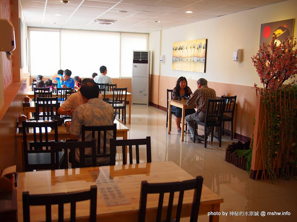 松屋丼飯專賣：【食記】台中松屋丼日式蓋飯.刺身.烏龍麵@西屯 : 隱藏主廚的新據點,水準還不錯的平價日式蓋飯
