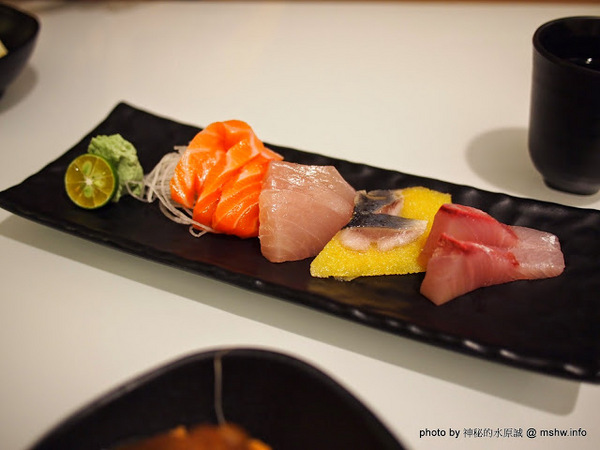 松屋丼飯專賣：【食記】台中松屋丼日式蓋飯.刺身.烏龍麵@西屯 : 隱藏主廚的新據點,水準還不錯的平價日式蓋飯