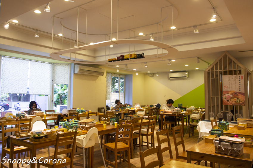 【親子餐廳】大樹先生的家/大樹露營季~與知名戶外露營品牌Coleman攜手打造城市露營區,體驗露營野炊的樂趣