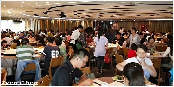 原素食府： 《捷運府中站素食》素食者的天堂\時尚場地\聚餐婚宴\健康環保\素食中的極品『原素食府』