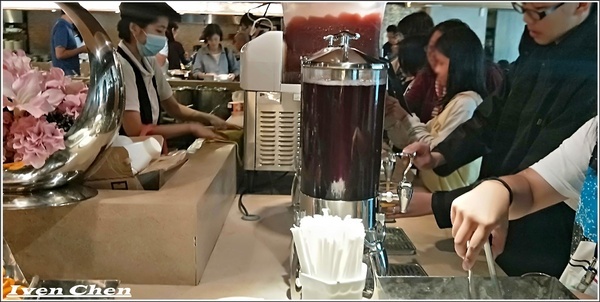 原素食府： 《捷運府中站素食》素食者的天堂\時尚場地\聚餐婚宴\健康環保\素食中的極品『原素食府』