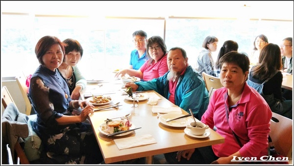 原素食府： 《捷運府中站素食》素食者的天堂\時尚場地\聚餐婚宴\健康環保\素食中的極品『原素食府』