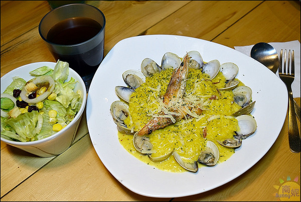 The Baker 滿庭芳焙客鄉村廚房:逢甲巷弄美食。逢甲學生都愛吃這家!The Baker焙客鄉村廚房@sunny吃喝遊樂