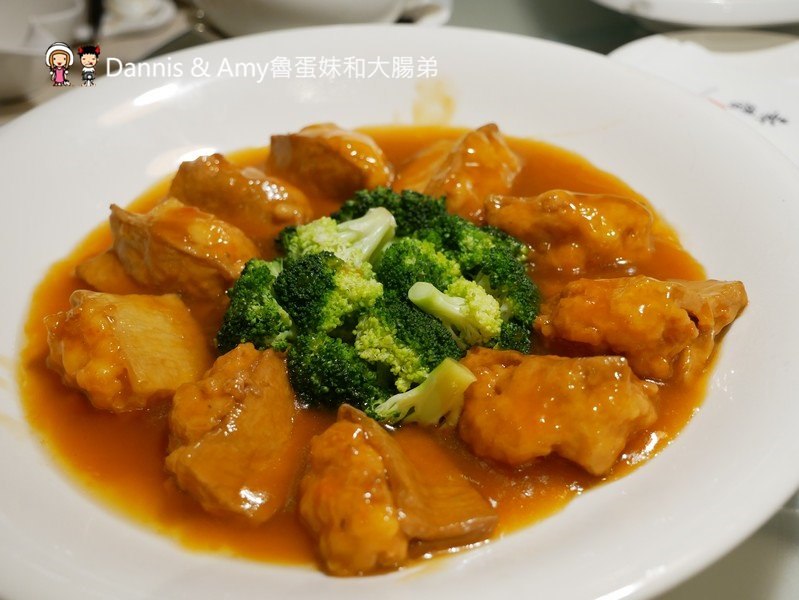 《新竹美食》新橋弄堂精緻上海料理。園區人招待客戶最愛餐廳之一︱ 營業時間。菜單分享（ 影片）