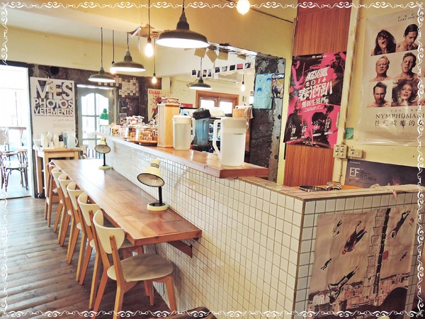 picnic野餐咖啡：✜  讓人一吃難忘滴美味鹹派＋英式司康(Scone)愜意雙重享受－「Picnic野餐咖啡」♪♫ ♩♬ ♥～…