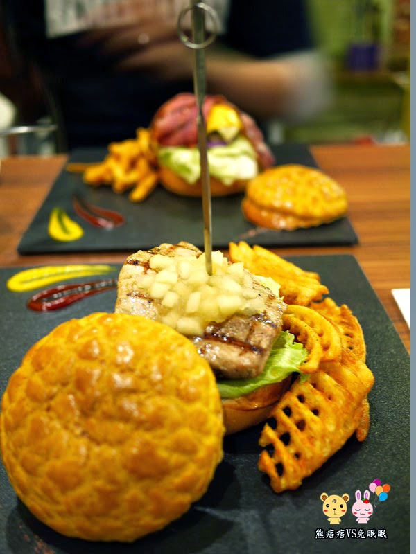 【一中餐廳】WHATS BURGER漢堡店