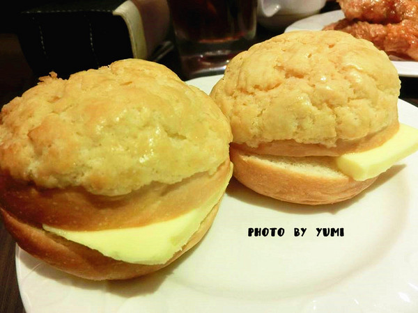 哄供港式茶餐廳：【台中食記】最黯然消魂的茶餐廳!哄堂開懷好味與供@哄供港式茶餐廳