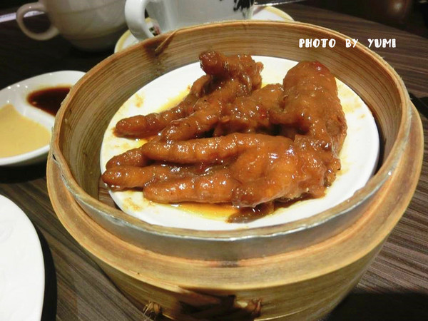 哄供港式茶餐廳：【台中食記】最黯然消魂的茶餐廳!哄堂開懷好味與供@哄供港式茶餐廳