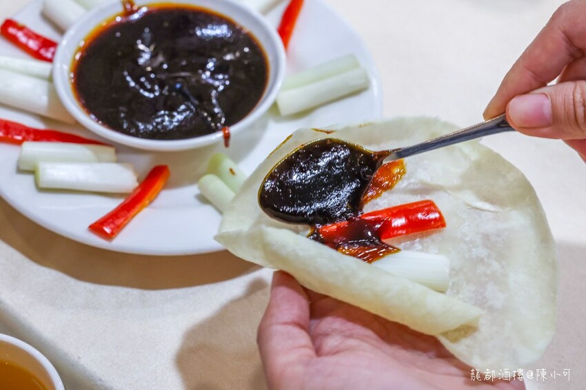 台北市中山區【台北烤鴨餐廳】‎龍都酒樓中山總店，一鴨三吃台北最好吃烤鴨