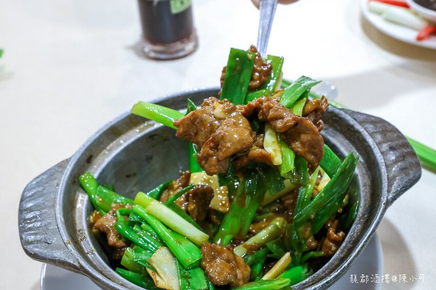 台北市中山區【台北烤鴨餐廳】‎龍都酒樓中山總店，一鴨三吃台北最好吃烤鴨