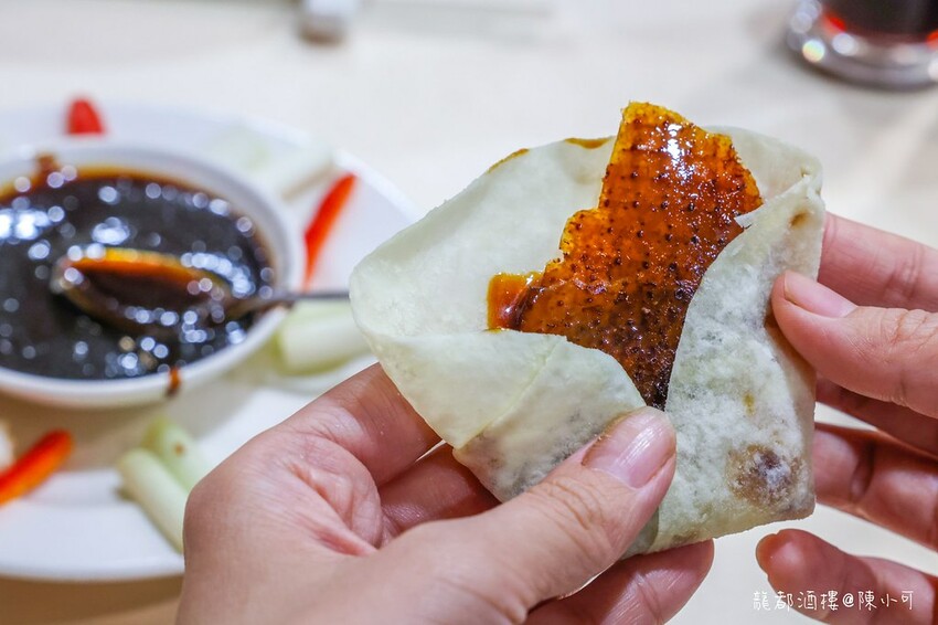 台北市中山區【台北烤鴨餐廳】‎龍都酒樓中山總店，一鴨三吃台北最好吃烤鴨