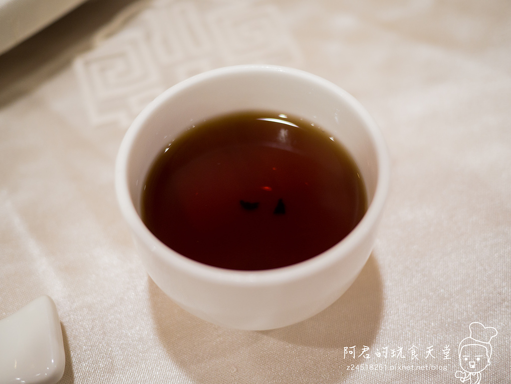 【台北】龍都酒樓｜廣式片皮鴨｜皮酥肉嫩又多汁