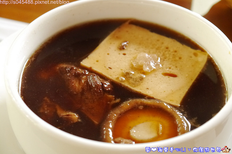 【南投】烏布雨林峇里島主題餐廳♥真的到峇里島了?!而且開車就到!!