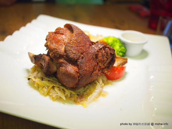 RUDOLPH魯道夫:【食記】新竹ROUDOLPH 魯道夫美式主題餐廳@竹北 : 餐點水準與價格接近的精緻排餐,喜愛美式餐廳的人不妨試試 RUDOLPH魯道夫:【食記】新竹ROUDOLPH 魯道夫美式主題餐廳@竹北 : 餐點水準與價格接近的精緻排餐,喜愛美式餐廳的人不妨試試