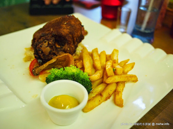 RUDOLPH魯道夫:【食記】新竹ROUDOLPH 魯道夫美式主題餐廳@竹北 : 餐點水準與價格接近的精緻排餐,喜愛美式餐廳的人不妨試試 RUDOLPH魯道夫:【食記】新竹ROUDOLPH 魯道夫美式主題餐廳@竹北 : 餐點水準與價格接近的精緻排餐,喜愛美式餐廳的人不妨試試