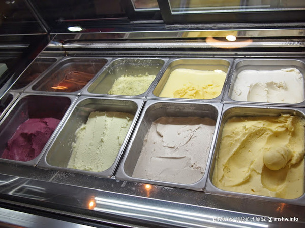 FRajo：【食記】台中Frajo Ice Cream@南屯 : 悠閒空間的小確幸, 傳說中的貴婦冰淇淋