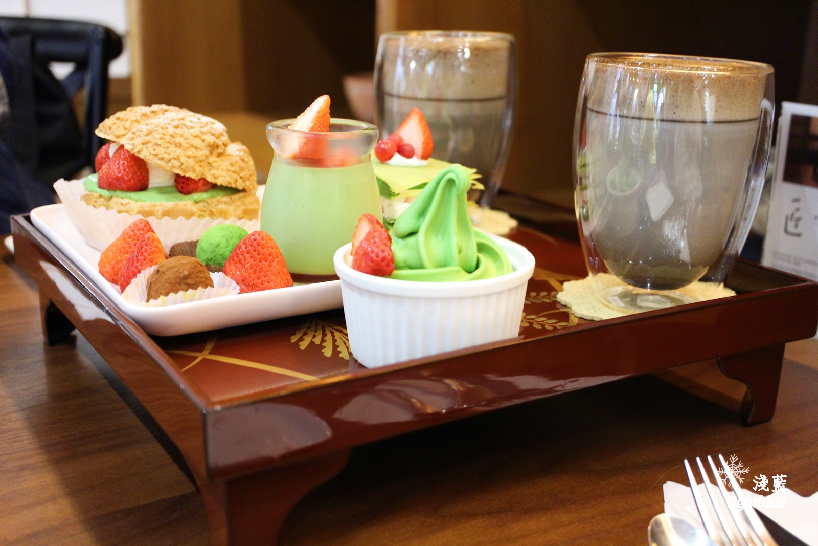 [ 台電大樓站美食 ] 淺藍 × 平安京茶事～草莓季限定抹茶甜點，四月底前趕緊來吃