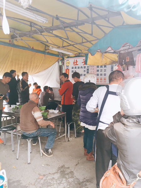 [台北士林美食]社子島第一辣 愛吃辣的人一定不能放過 美味小吃甜不辣 肉圓 麵線