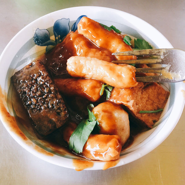 [台北士林美食]社子島第一辣 愛吃辣的人一定不能放過 美味小吃甜不辣 肉圓 麵線