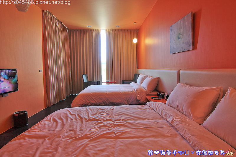 【宜蘭▍民宿】閒雲居♥坐擁冬山湖畔美景~不規則的俐落時尚外型，讓人留下深刻印象